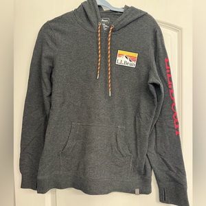 LL bean Women’s hoodie Sweatshirt *Small